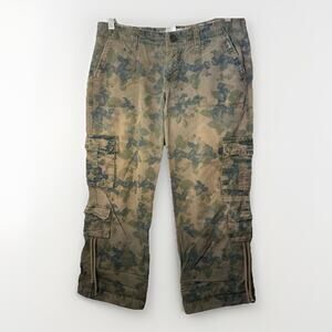 Old Navy Y2K Vintage Floral Camo 8 Distressed Cargo Capris Low Rise 2000s Flaw